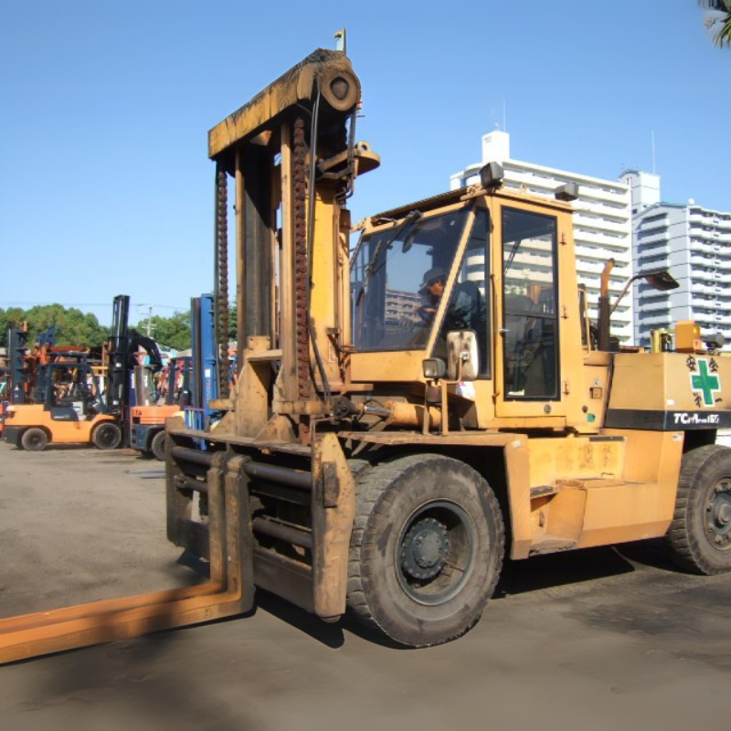 10噸以上堆高機推薦:TCM FHD160
