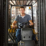 堆高機安全作業標準